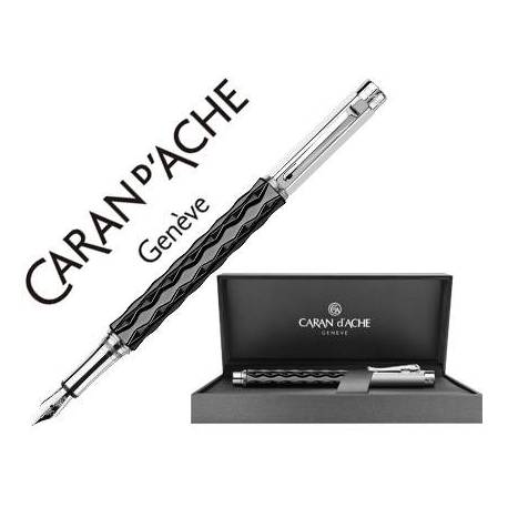 Pluma Caran D´Ache Varius con capuchon