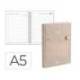 AGENDA OFICINA MARCA LIDERPAPEL 2027 ENCUADERNADA ELASTIC CLOSURE DIA PAGINA A5 BILINGUE 70G PAPEL FSC DESIGN