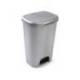 PAPELERA CONTENEDOR PLASTICFORTE DE PLASTICO CON TAPADERA Y PEDAL 50 LITROS COLOR PLATA 410X360X635 MM